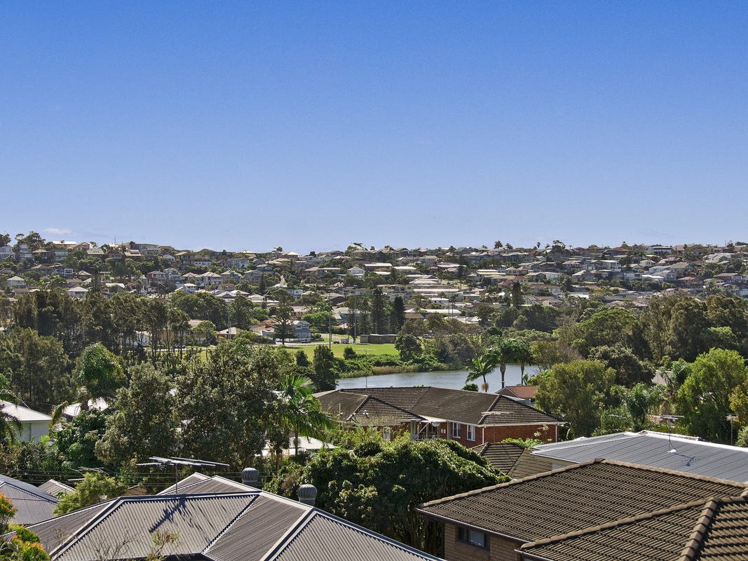 Property for Rent: Curl Curl, NSW 2096