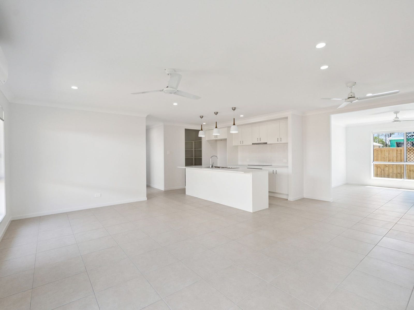 Private Rental in Jimboomba, Qld 4280
