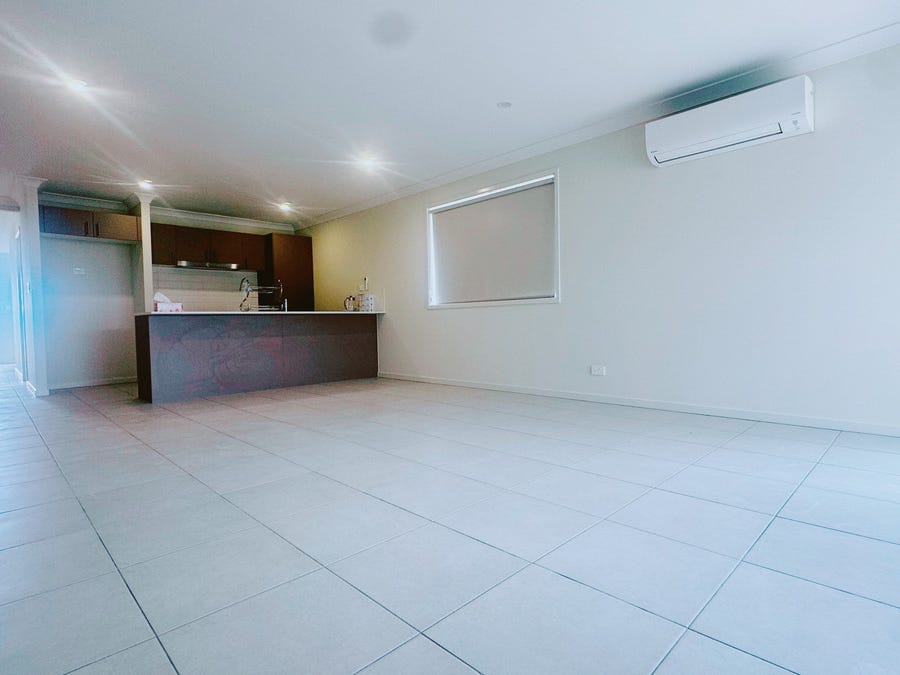 Private Rental in Logan Reserve, Qld 4133
