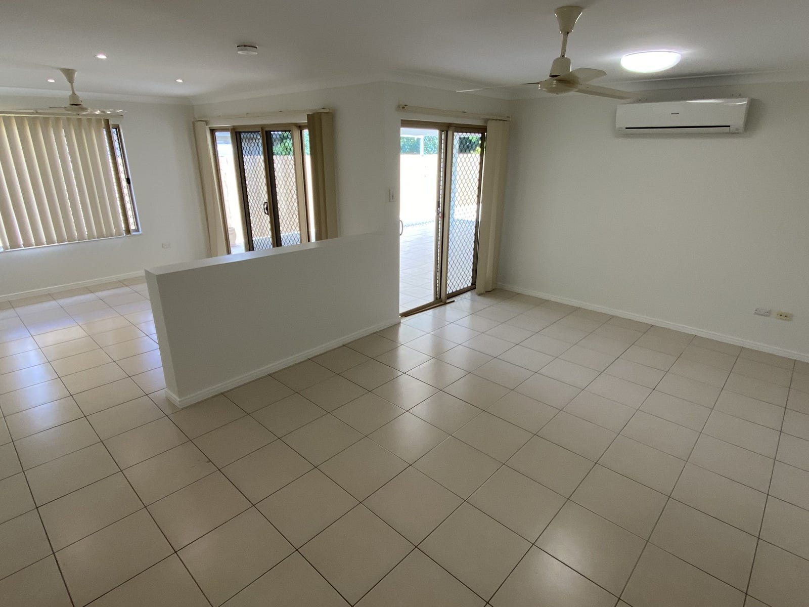 Private Rental in Bentley Park, Qld 4869