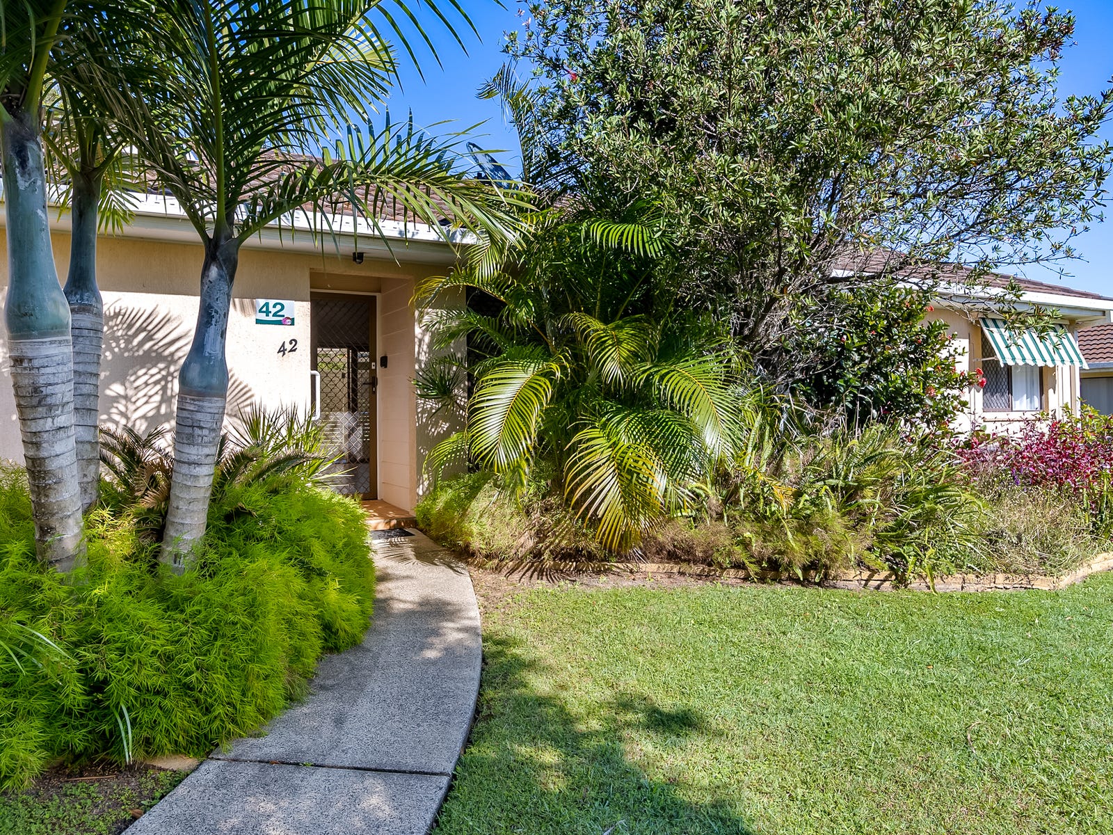 Private Listing - Battery Hill, Qld 4551