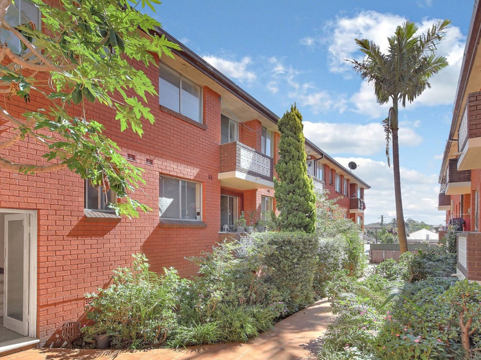 Private Rental in Wiley Park, NSW 2195