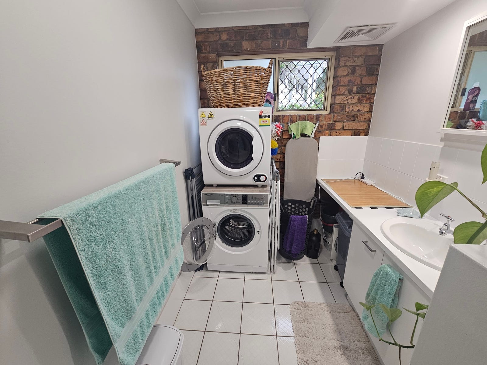 Private Rental in Aroona, Qld 4551