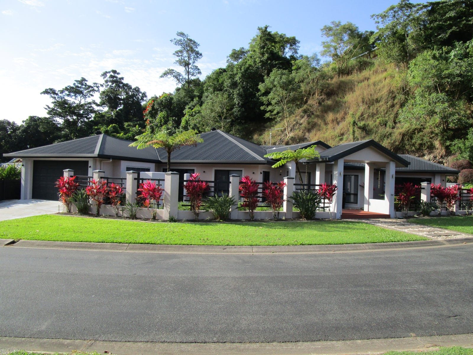 Private Rental in Brinsmead, Qld 4870