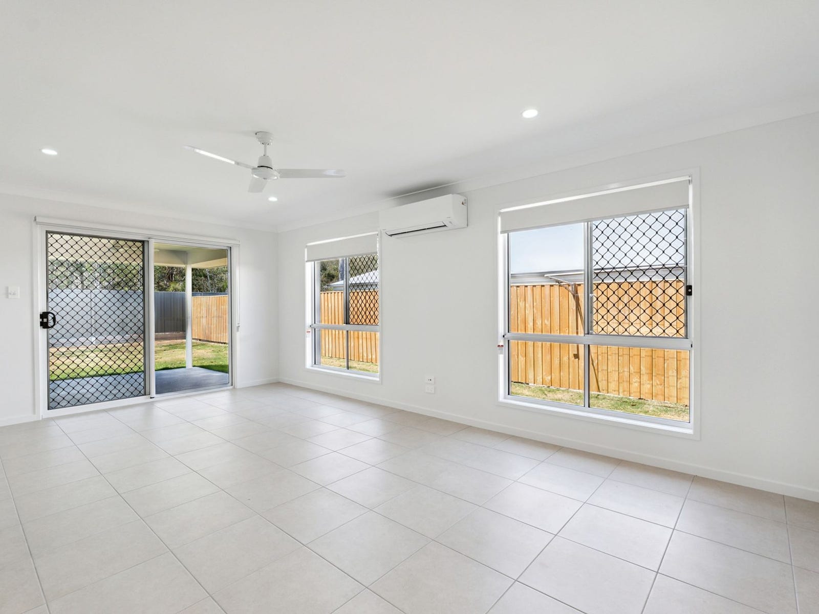 Private Rental in Jimboomba, Qld 4280