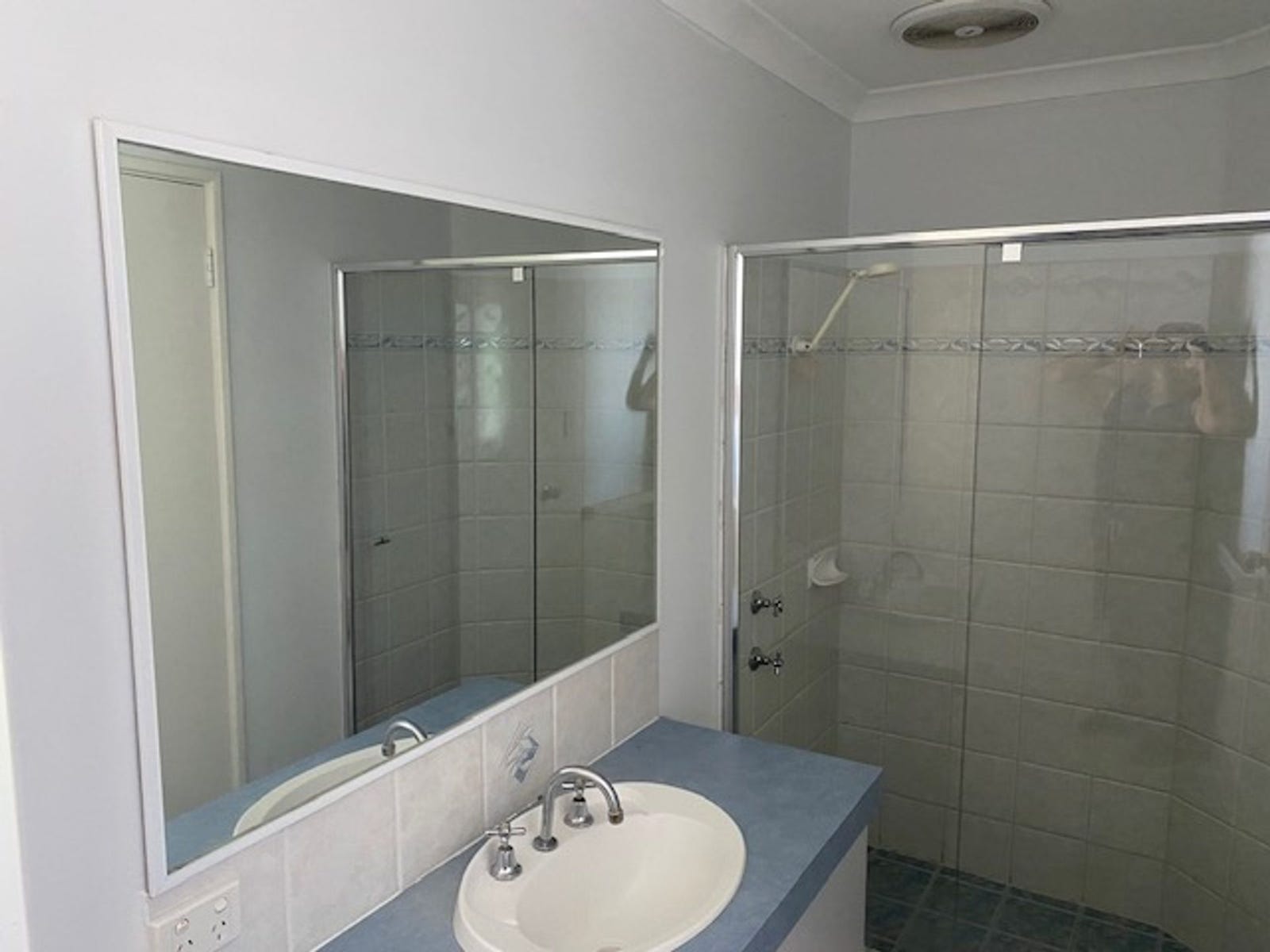 Private Rental in Doubleview, WA 6018