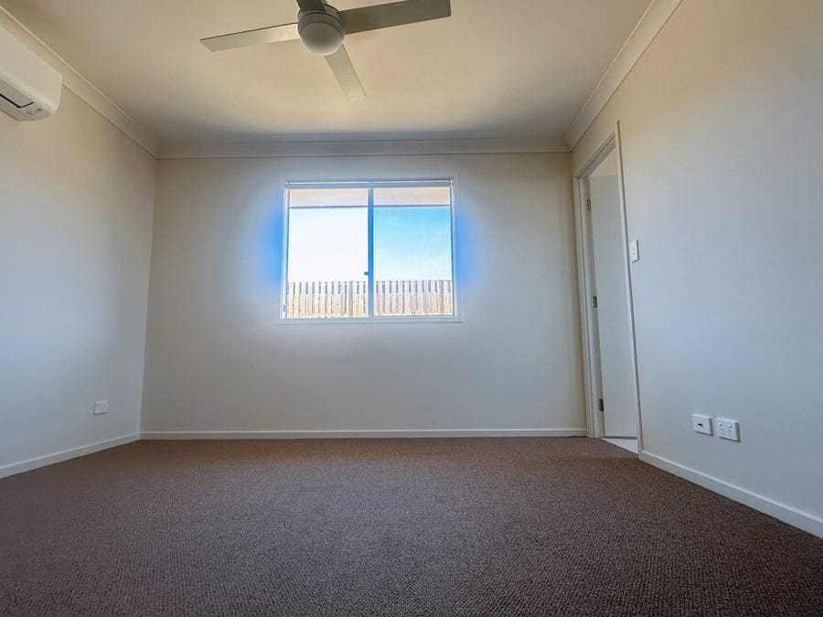 Private Rental in Logan Reserve, Qld 4133