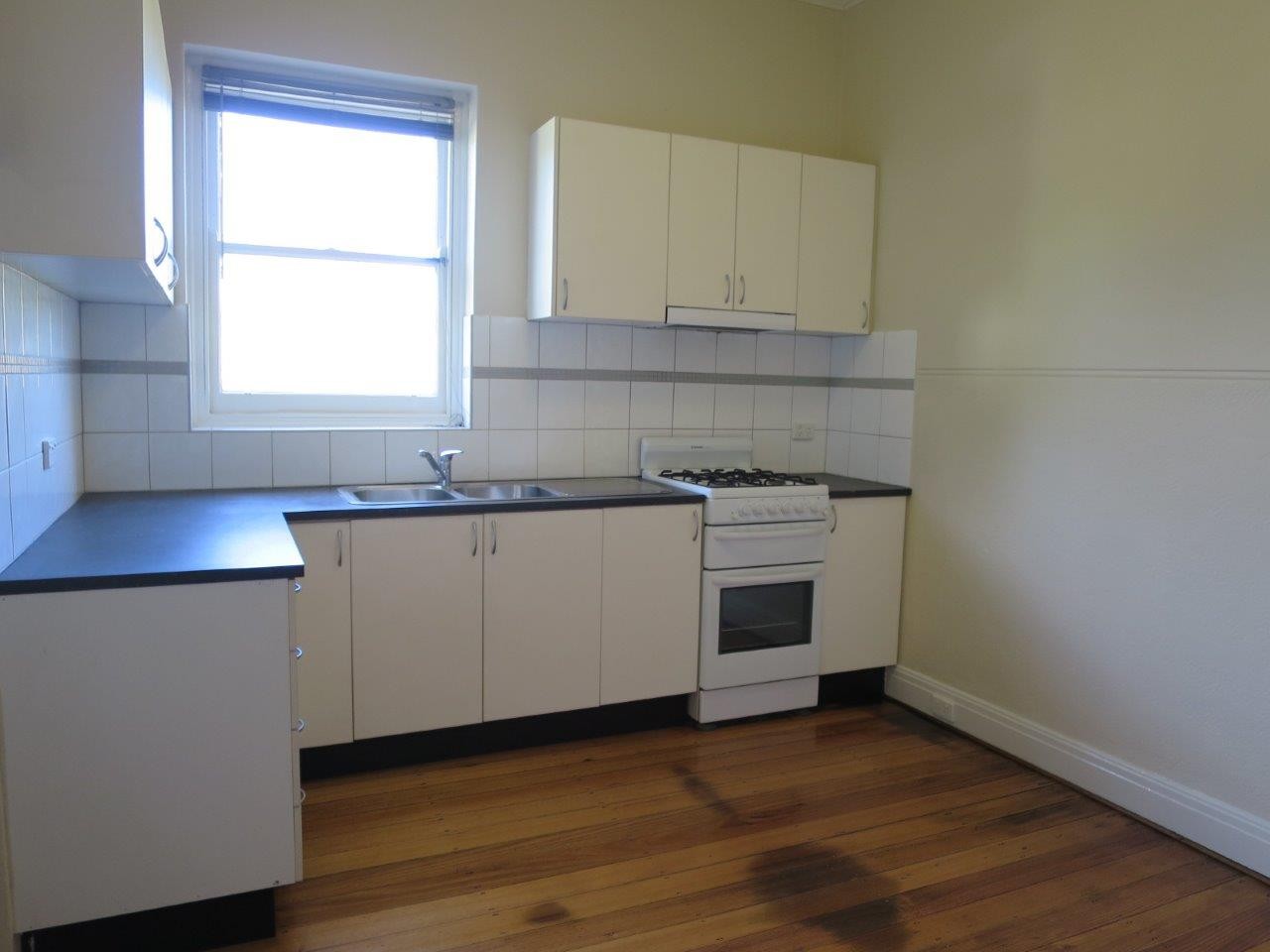 Private Rental in Mckinnon, Vic 3204