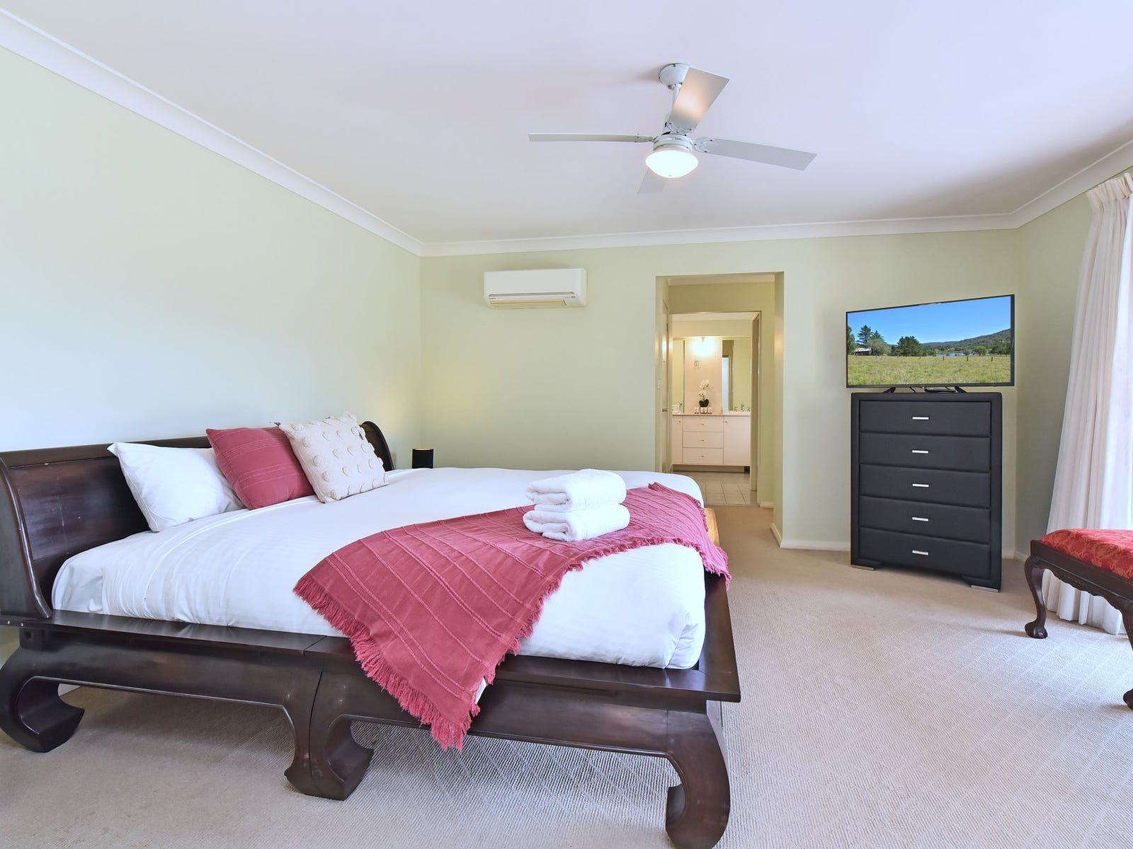 Private Rental in Broke, NSW 2330