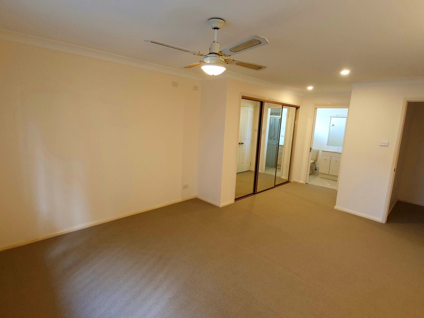 Private Rental in Redhead, NSW 2290