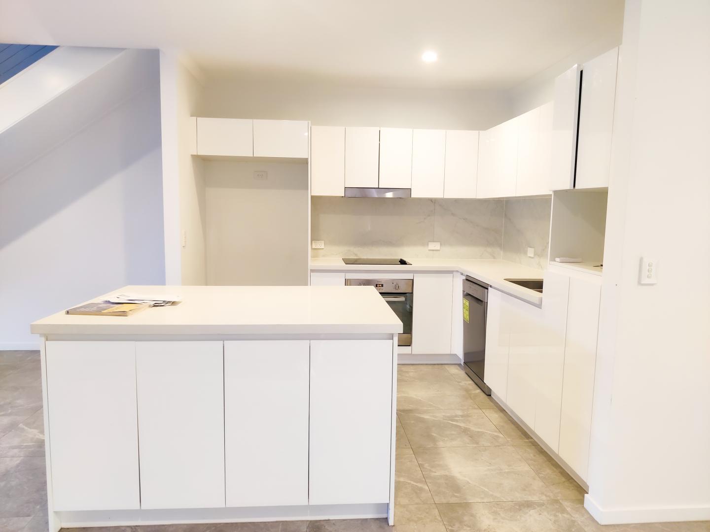 Property for Rent: Merrimac, Qld 4226