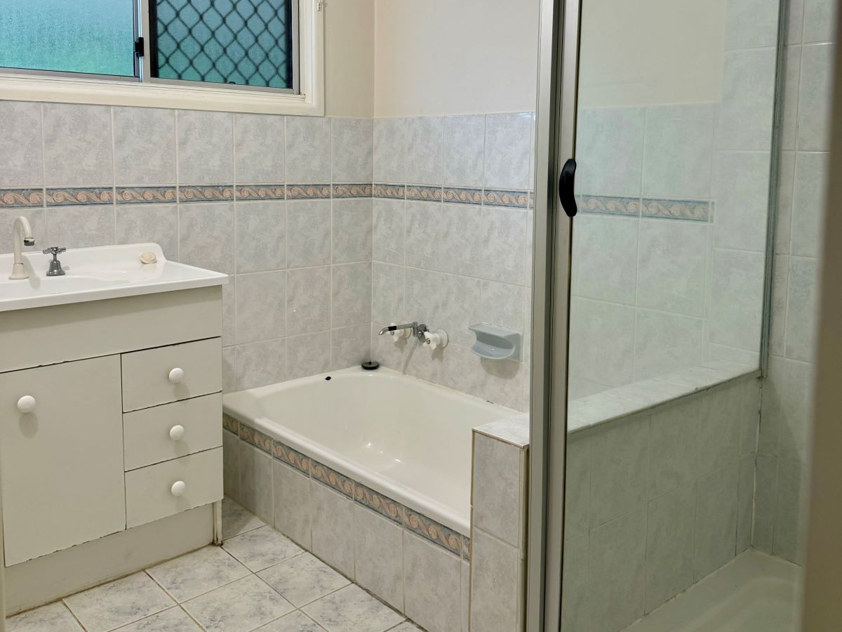 Private Rental in Alexandra Hills, Qld 4161