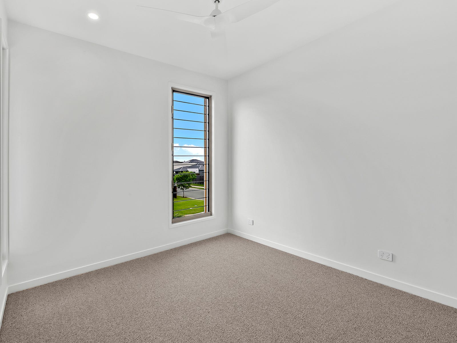 Private Rental in Newport, Qld 4020