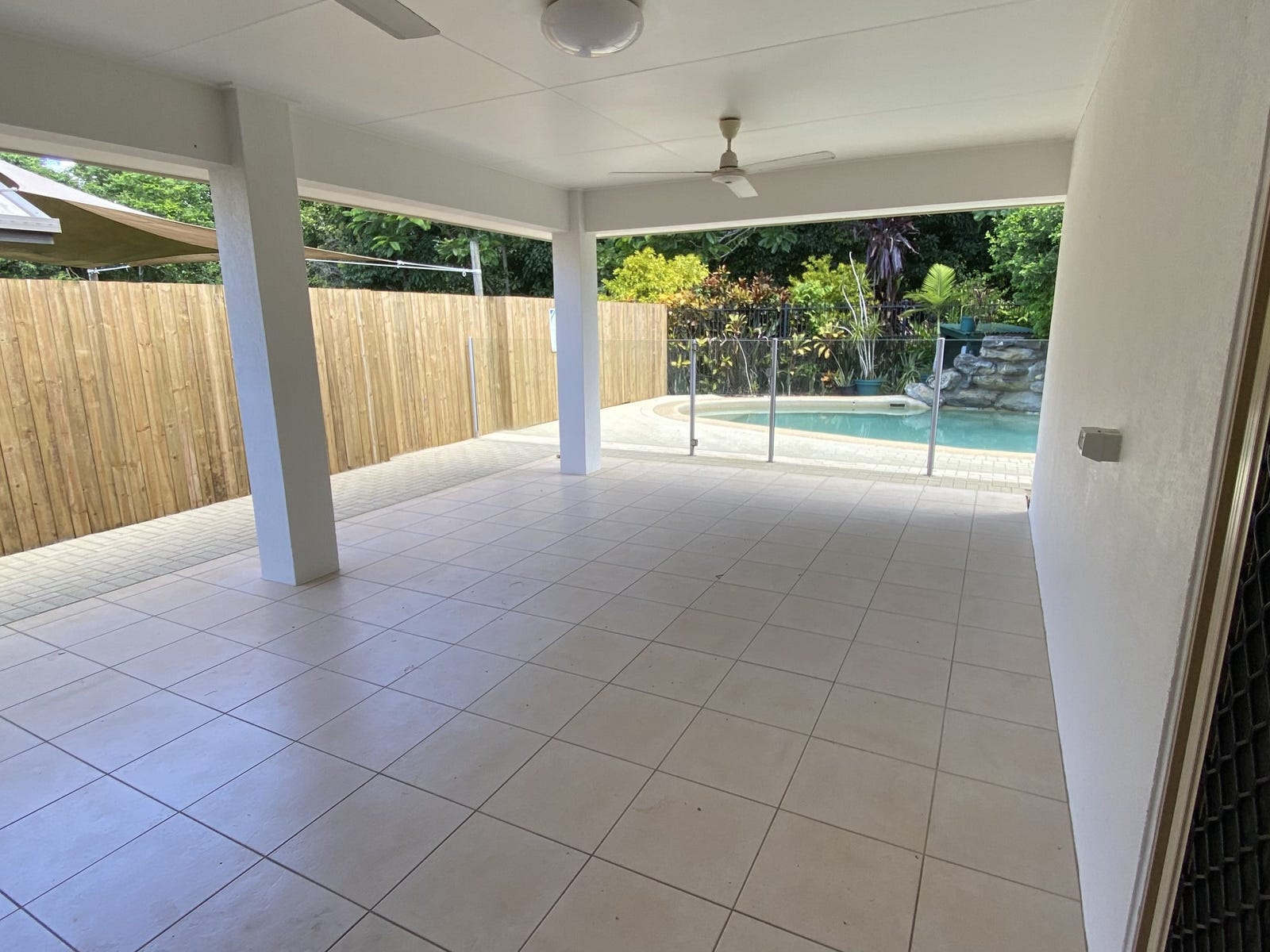 Private Rental in Bentley Park, Qld 4869
