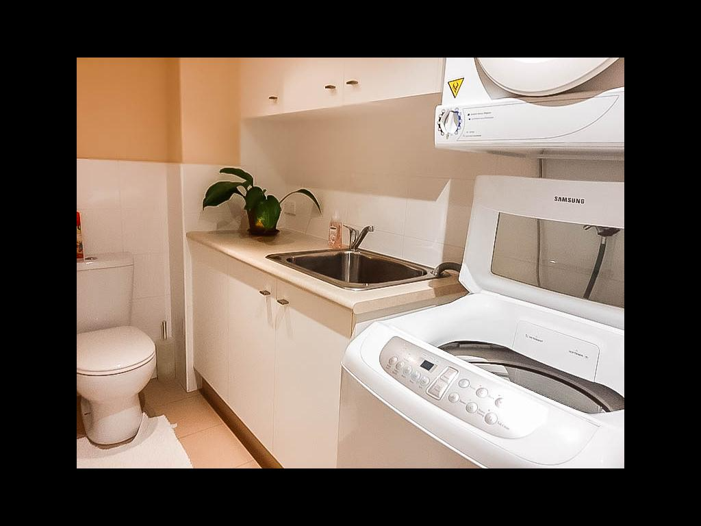 Private Rental in Labrador, Qld 4215