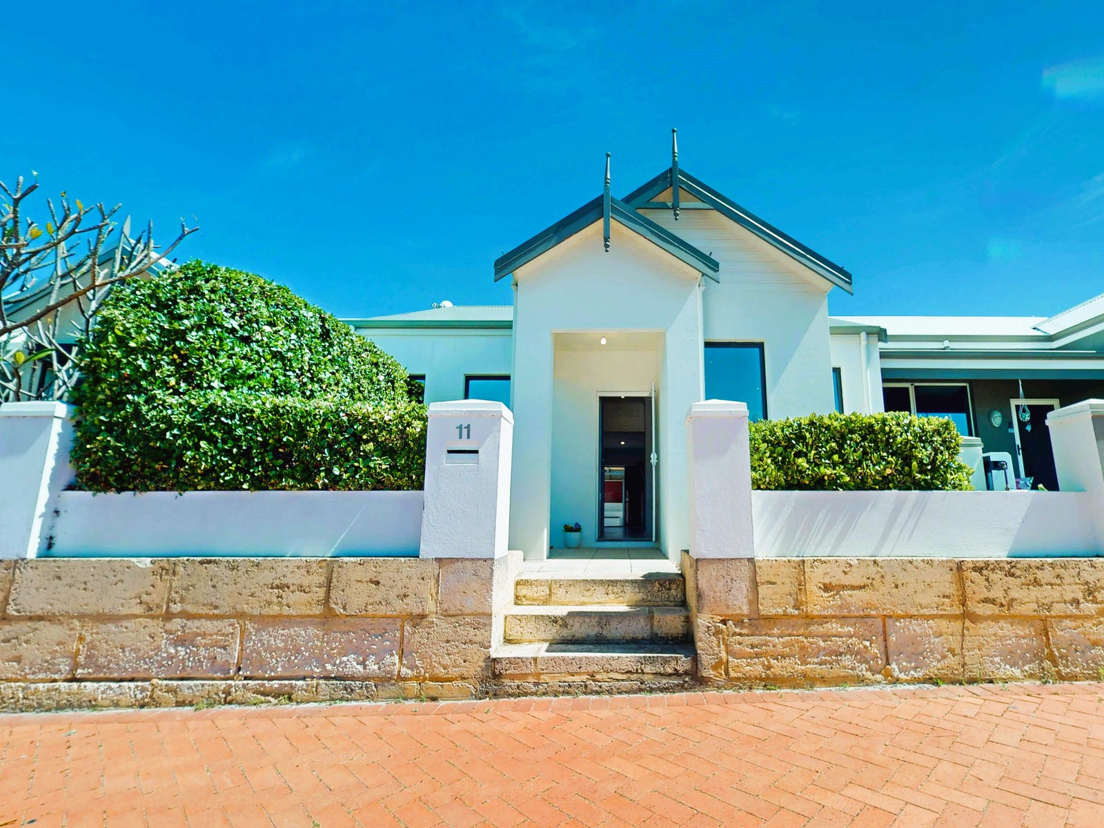 Private Listing Butler, WA 6036