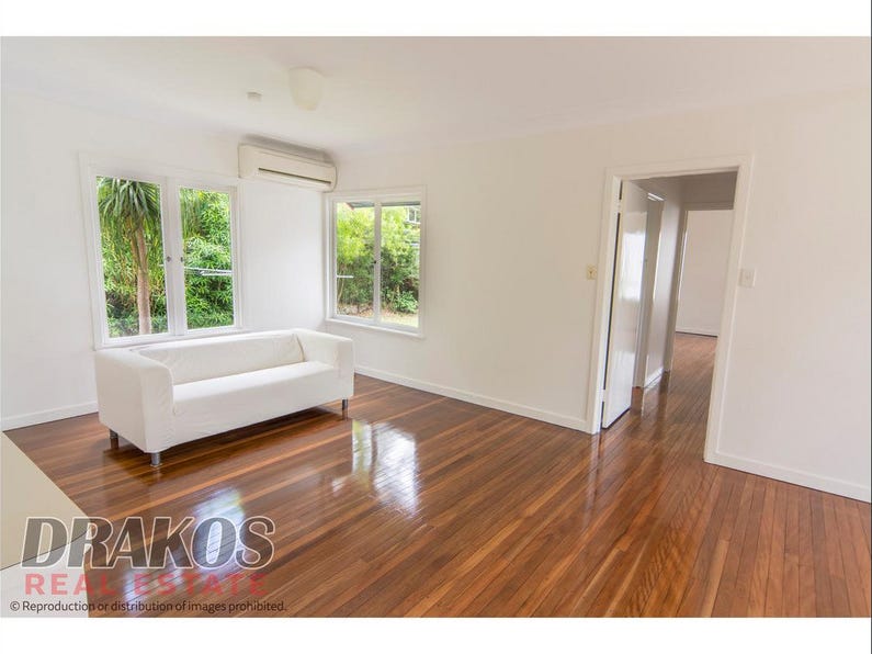 Private Rental in St Lucia, Qld 4067