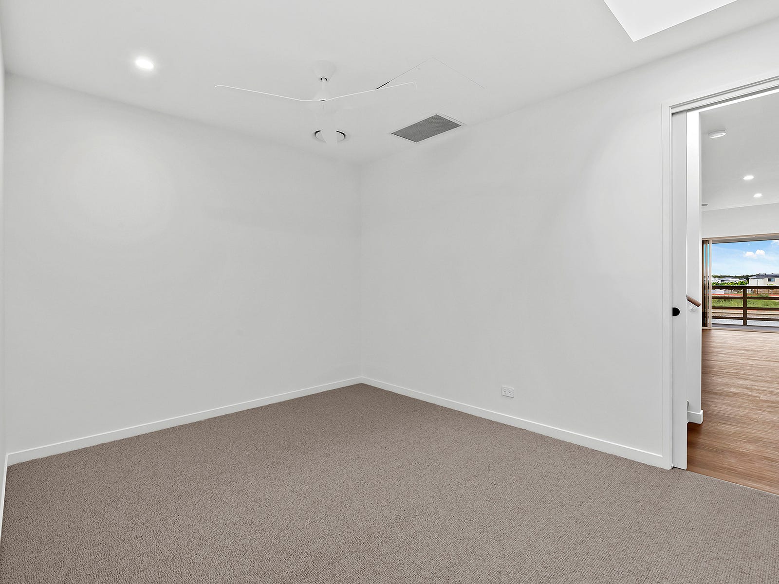 Private Rental in Newport, Qld 4020