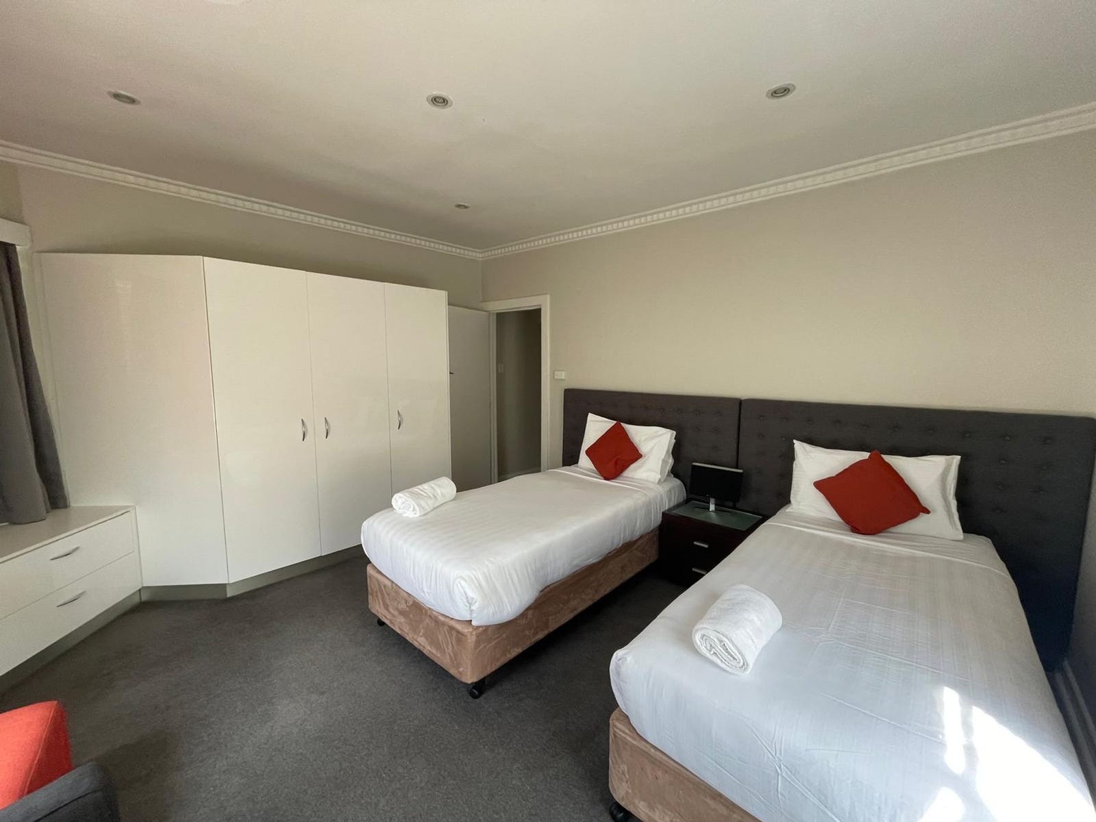 Private Listing - St Kilda, Vic 3182