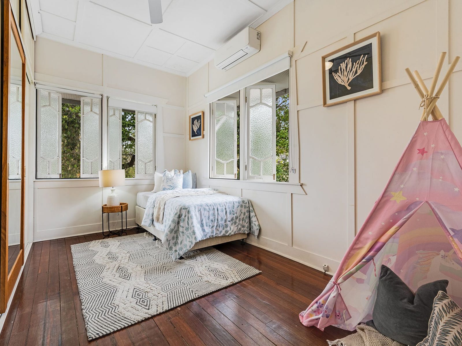 Property for Rent: Sherwood, Qld 4075