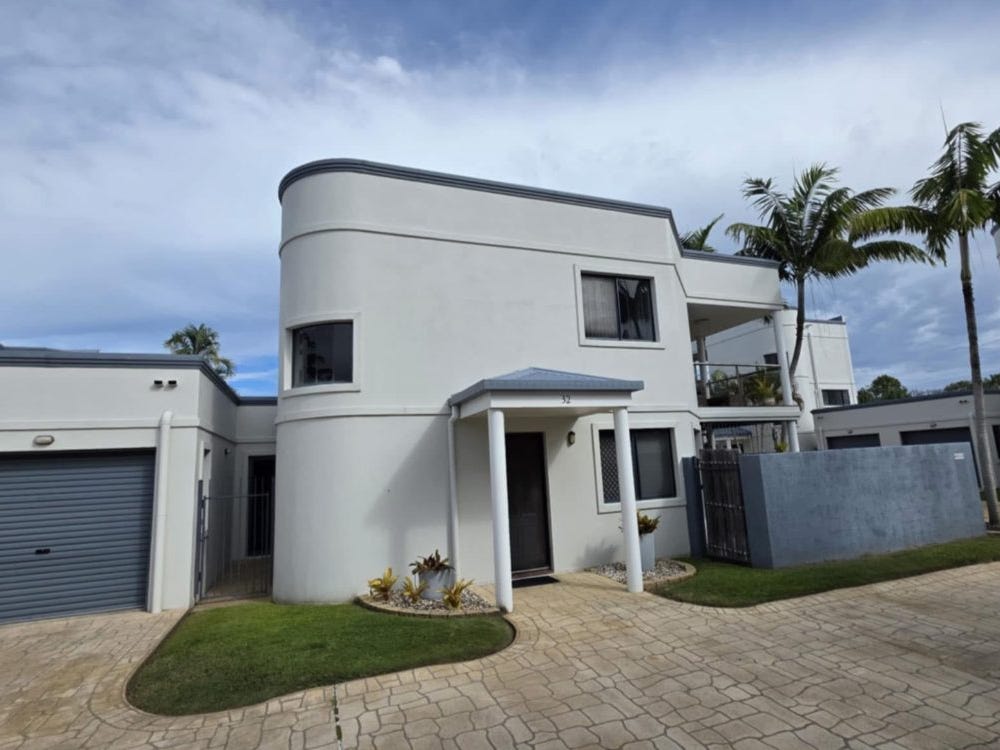 Land for sale - Urangan, Qld 4655