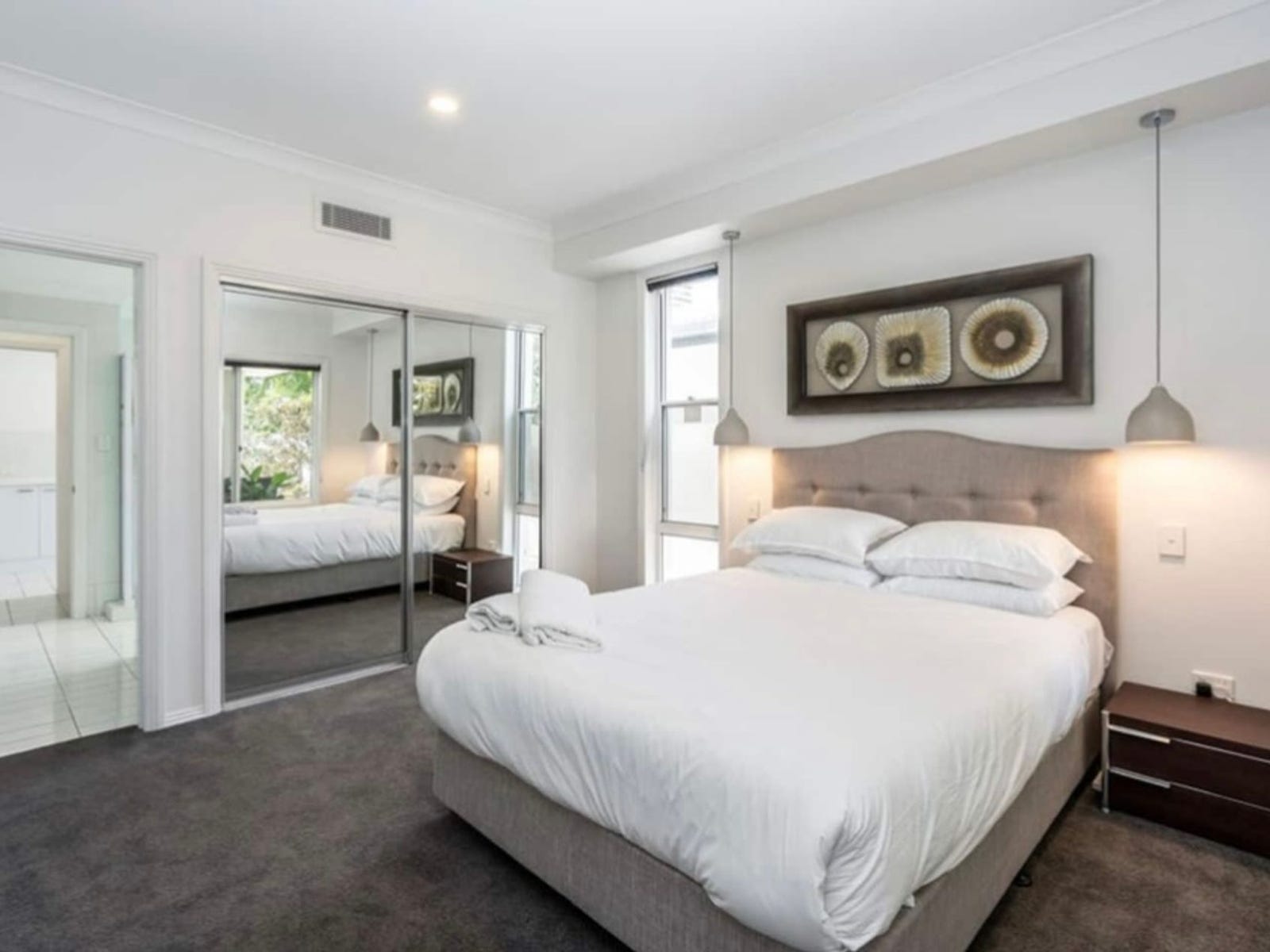 Private Rental in Surfers Paradise, Qld 4217