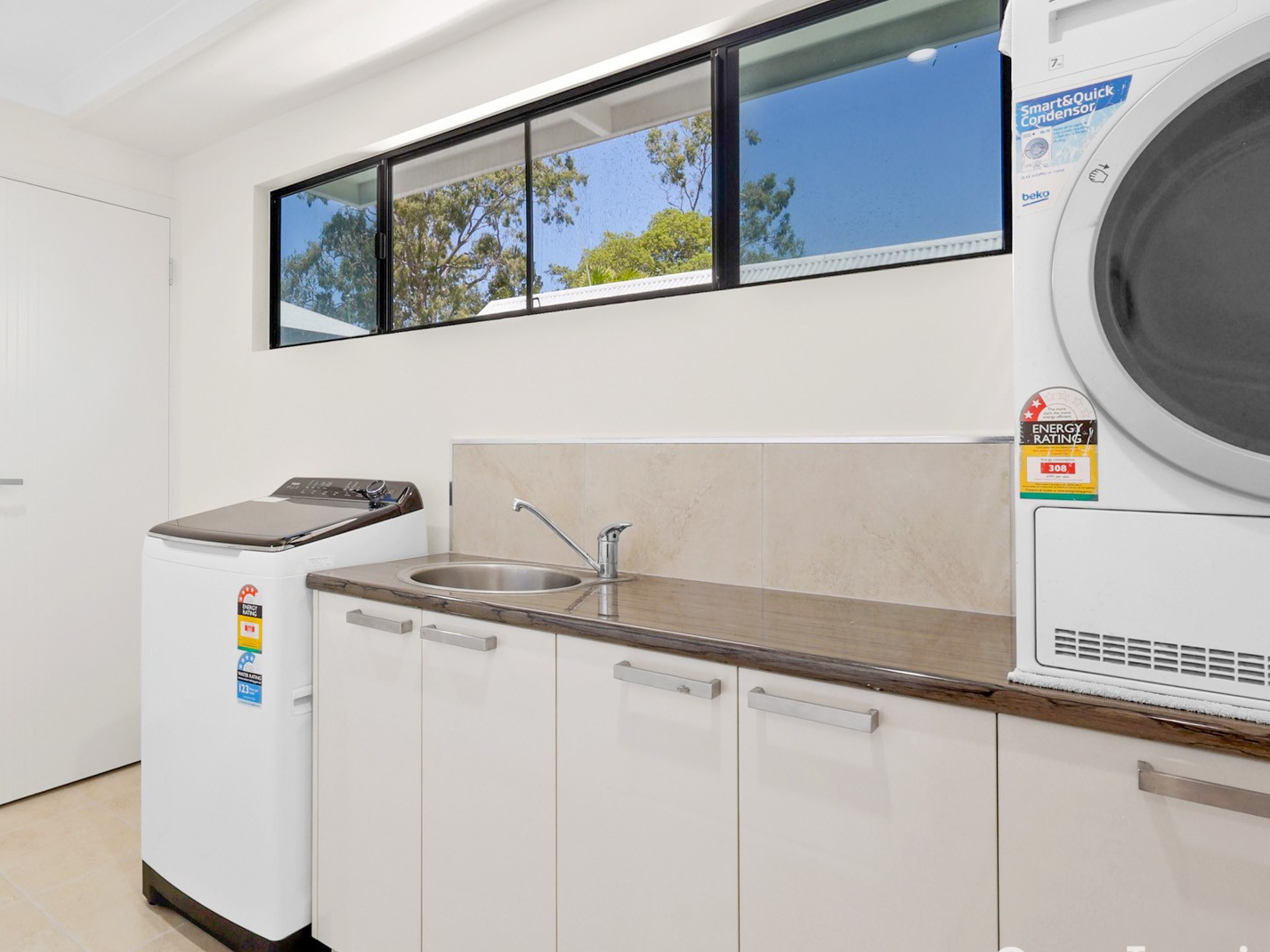 Property for Rent: Eimeo, Qld 4740