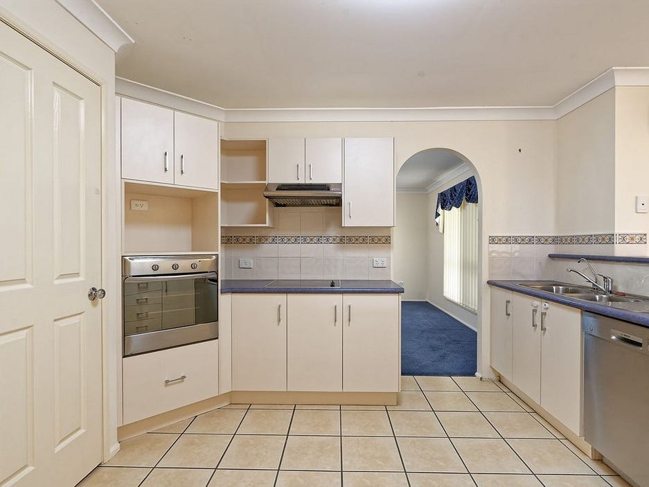 Private Rental in Norman Gardens, Qld 4701