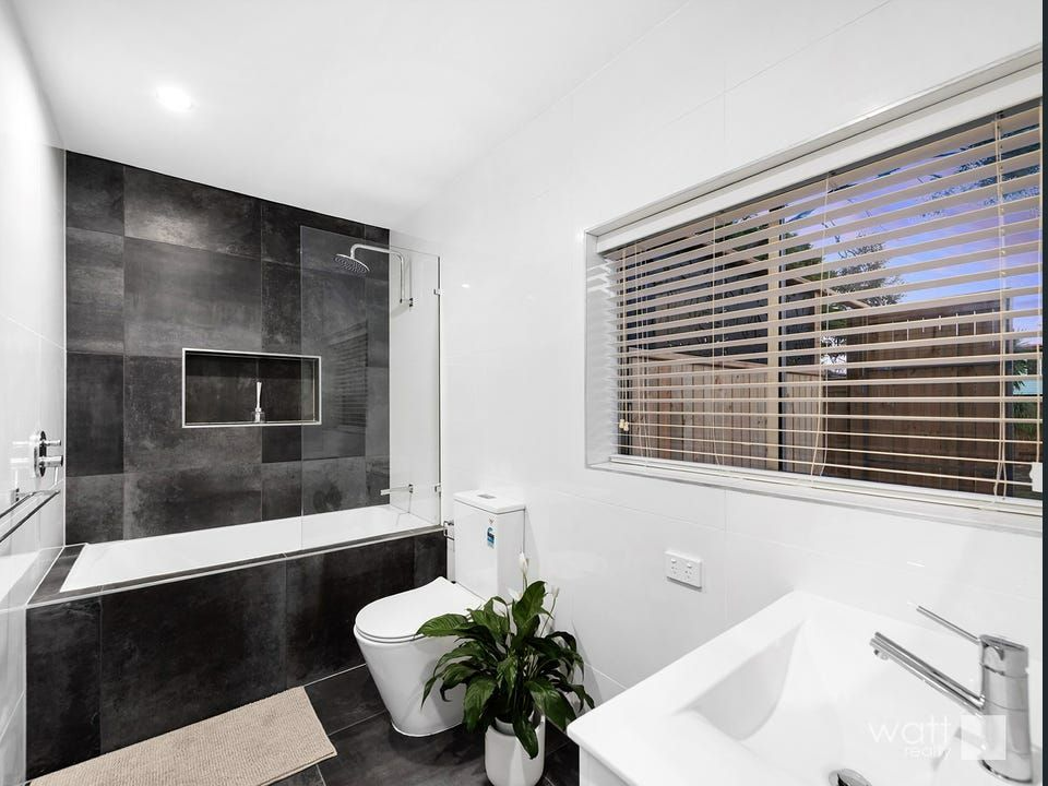 Private Rental in Bracken Ridge, Qld 4017