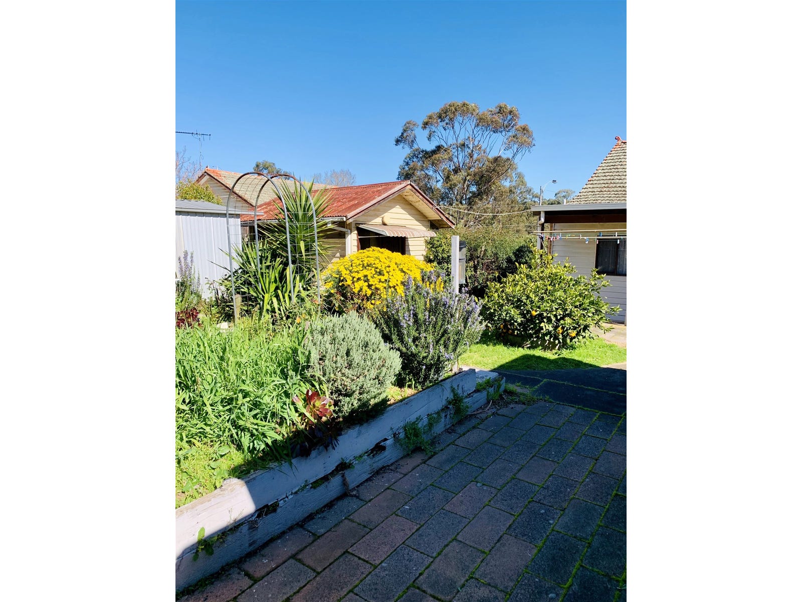 Property for Rent: Eltham, Vic 3095