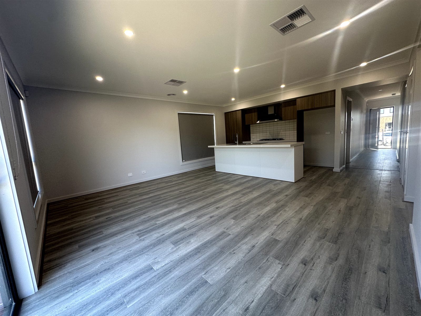 Private Rental in Clyde, Vic 3978