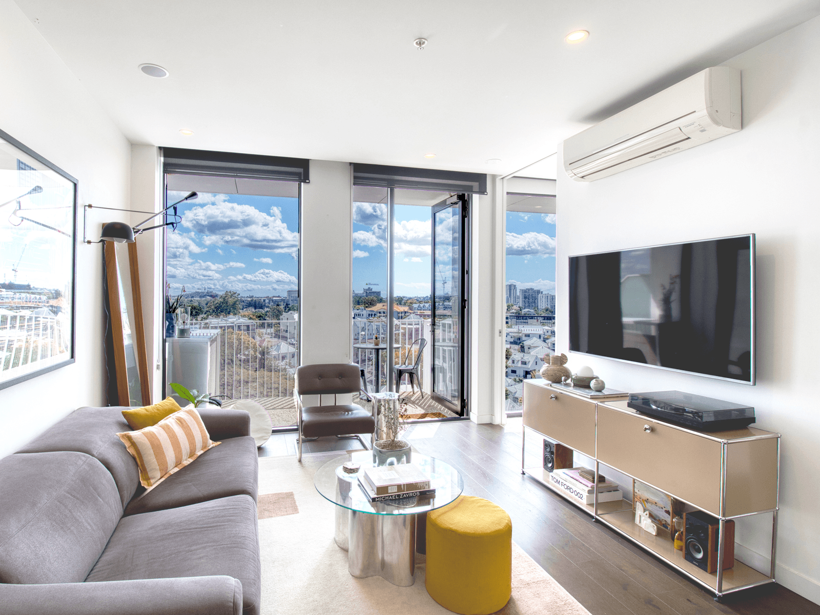 Rental Property - pSpring Hill, Qld 4000