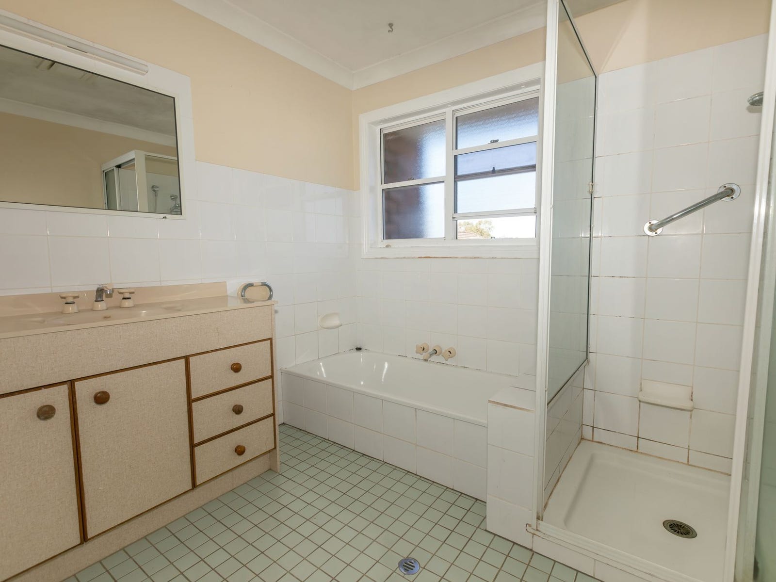 Property for Rent: Thorneside, Qld 4158