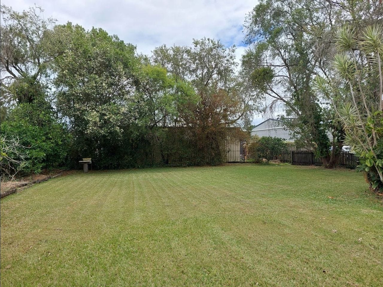 Property for Rent: Granville, Qld 4650