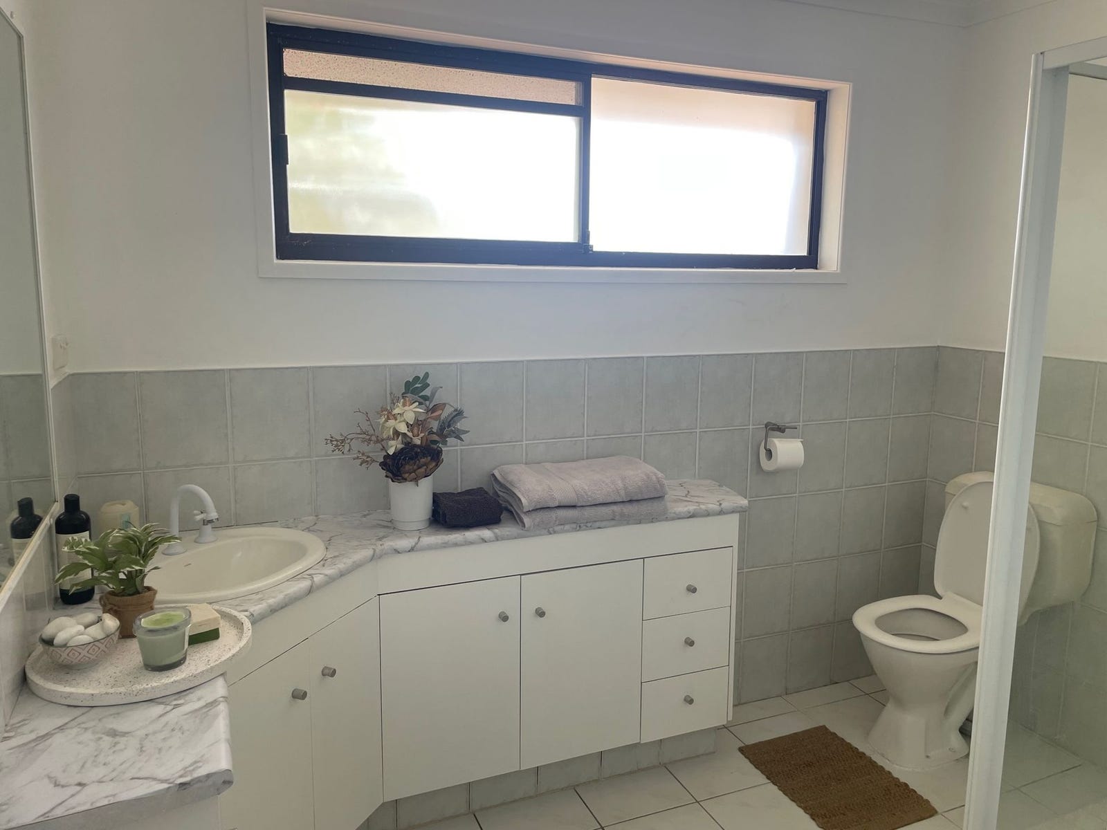 Private Rental in Mermaid Waters, Qld 4218