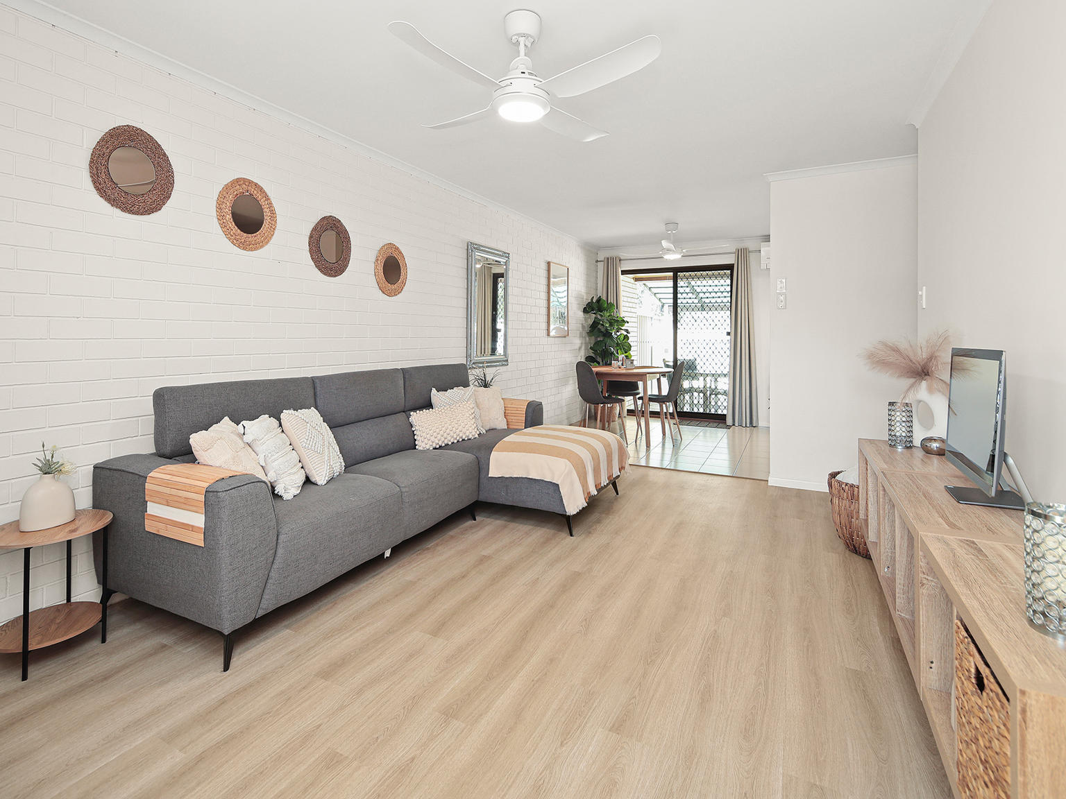 Sale Property - Daisy Hill, Qld 4127