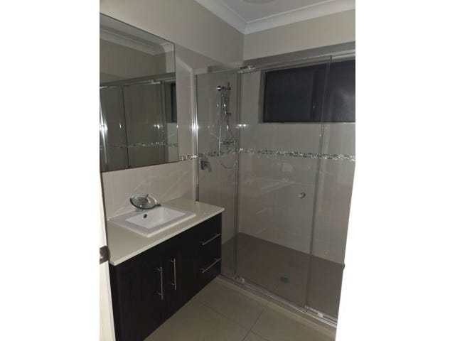 Private Rental in Logan Reserve, Qld 4133