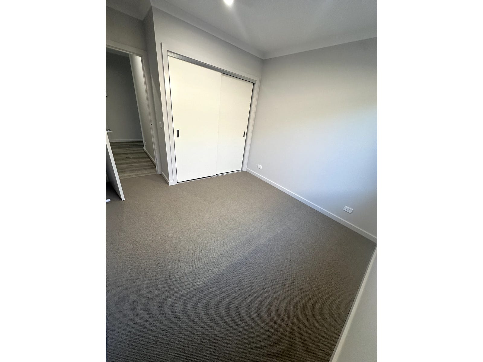 Private Rental in Clyde, Vic 3978