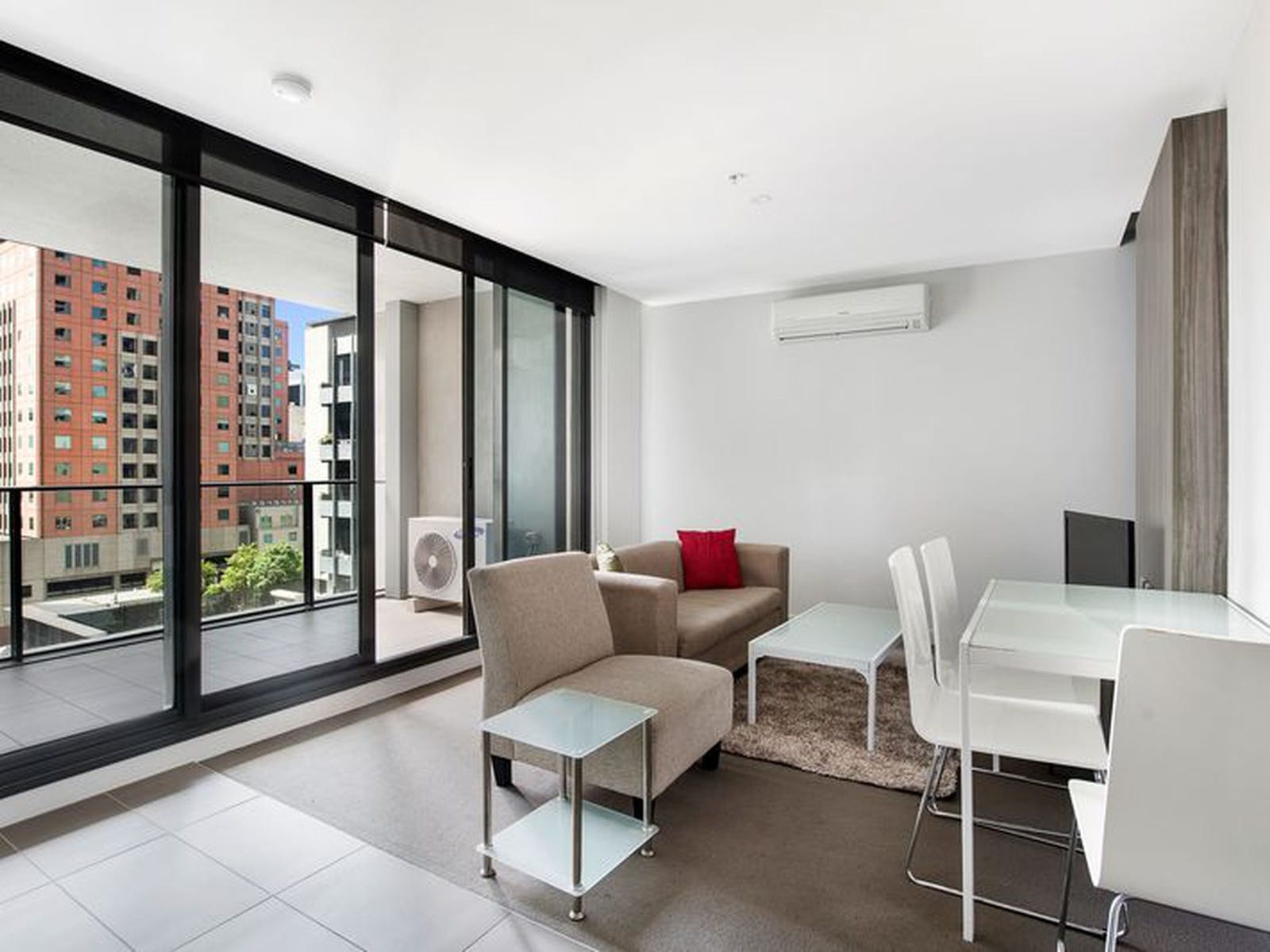Private Property - Melbourne, Vic 3000
