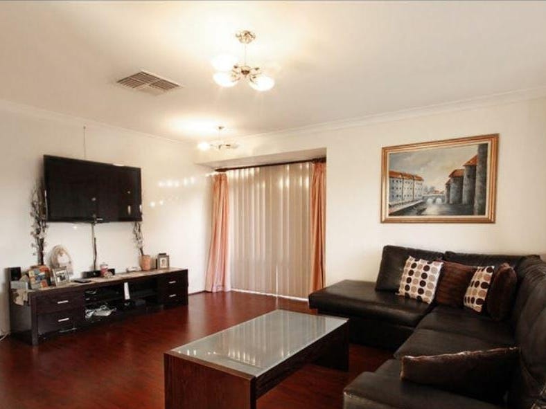 Private Rental in South Lake, WA 6164