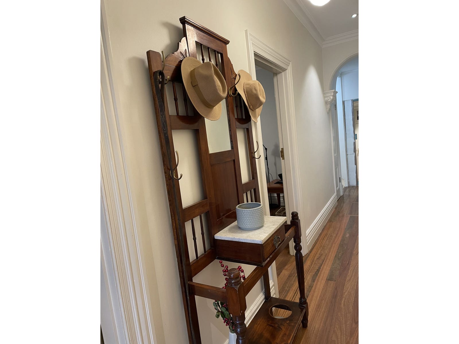 Property for Rent: Crows Nest, NSW 2065