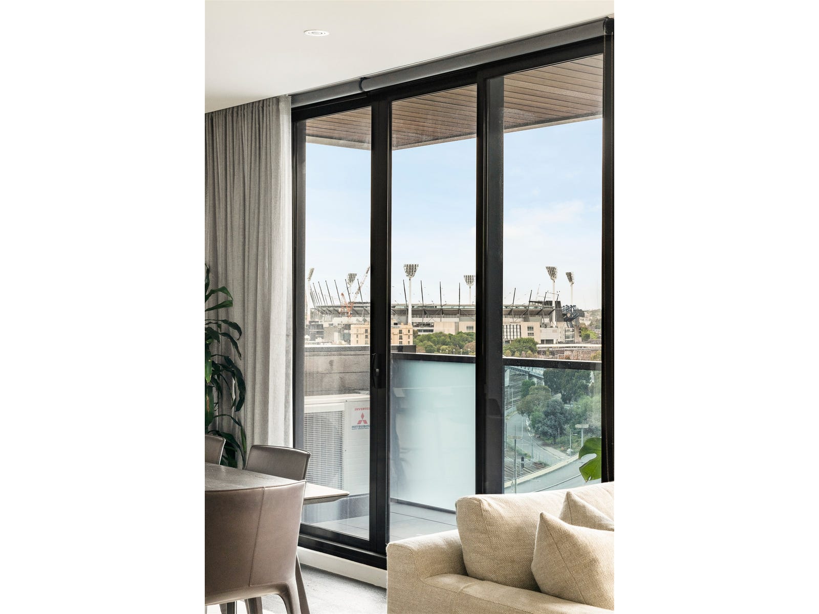Private Rental in Melbourne, Vic 3004