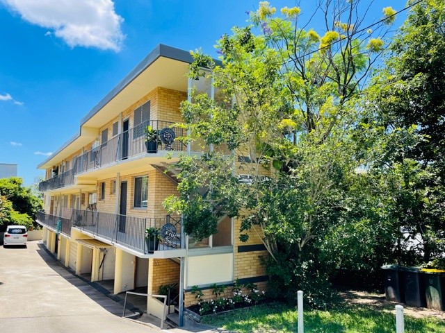 Private Rental in Stafford Heights, Qld 4053
