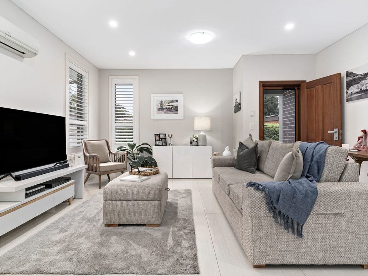 Private Real Estate - Peakhurst, NSW 2210