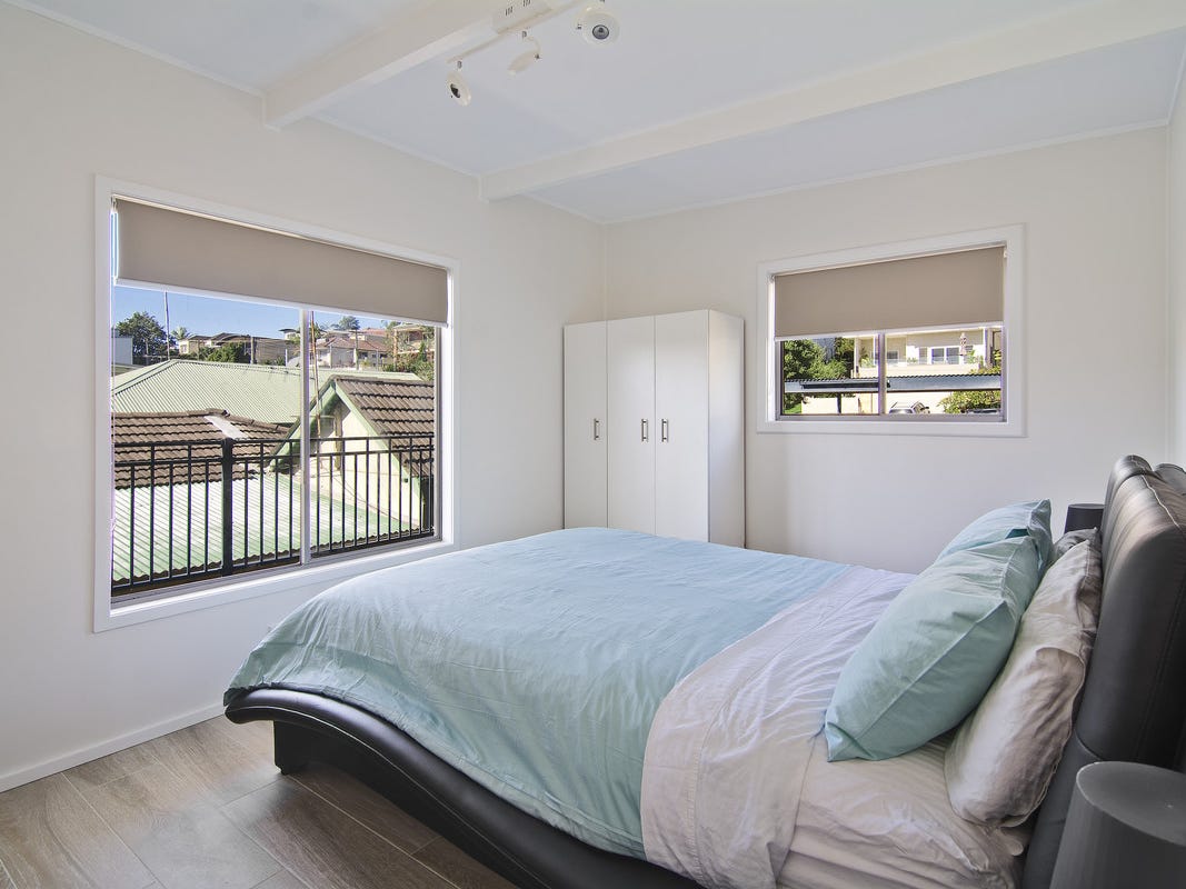 Property for Rent: Curl Curl, NSW 2096