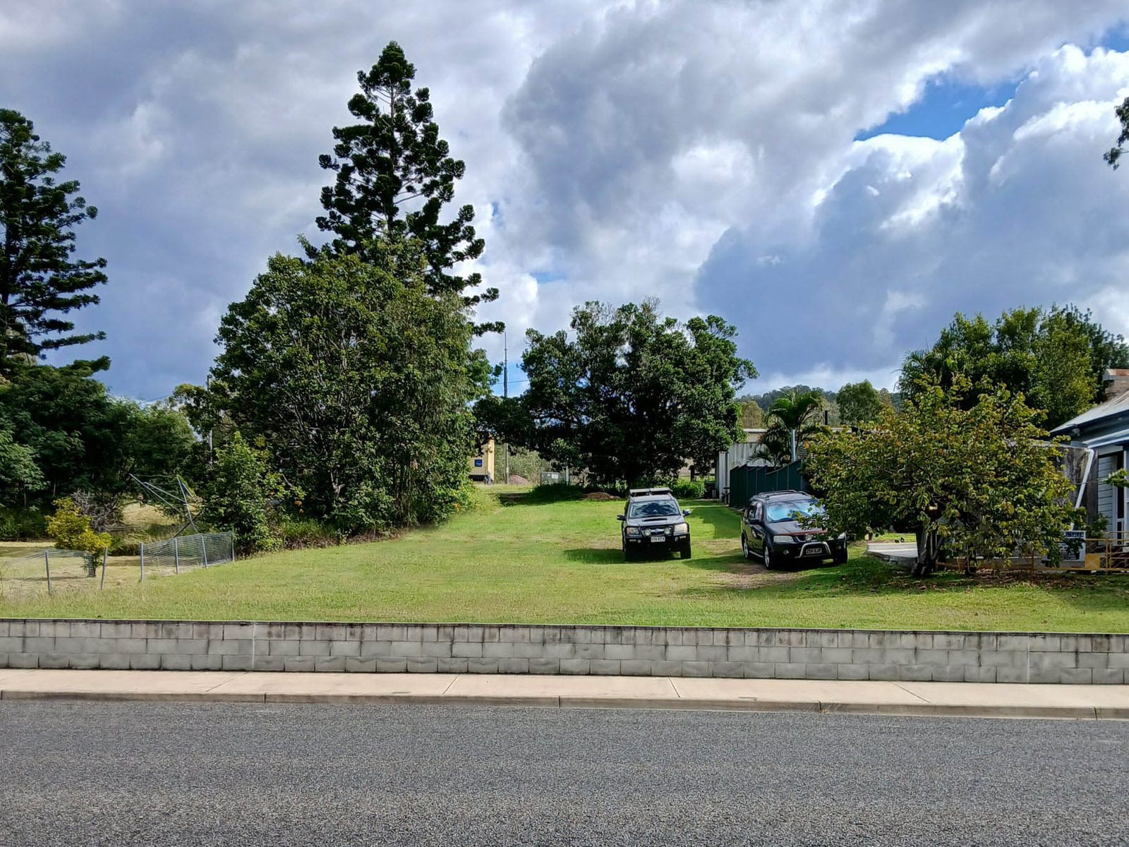 Private Property - Mount Perry, Qld 4671