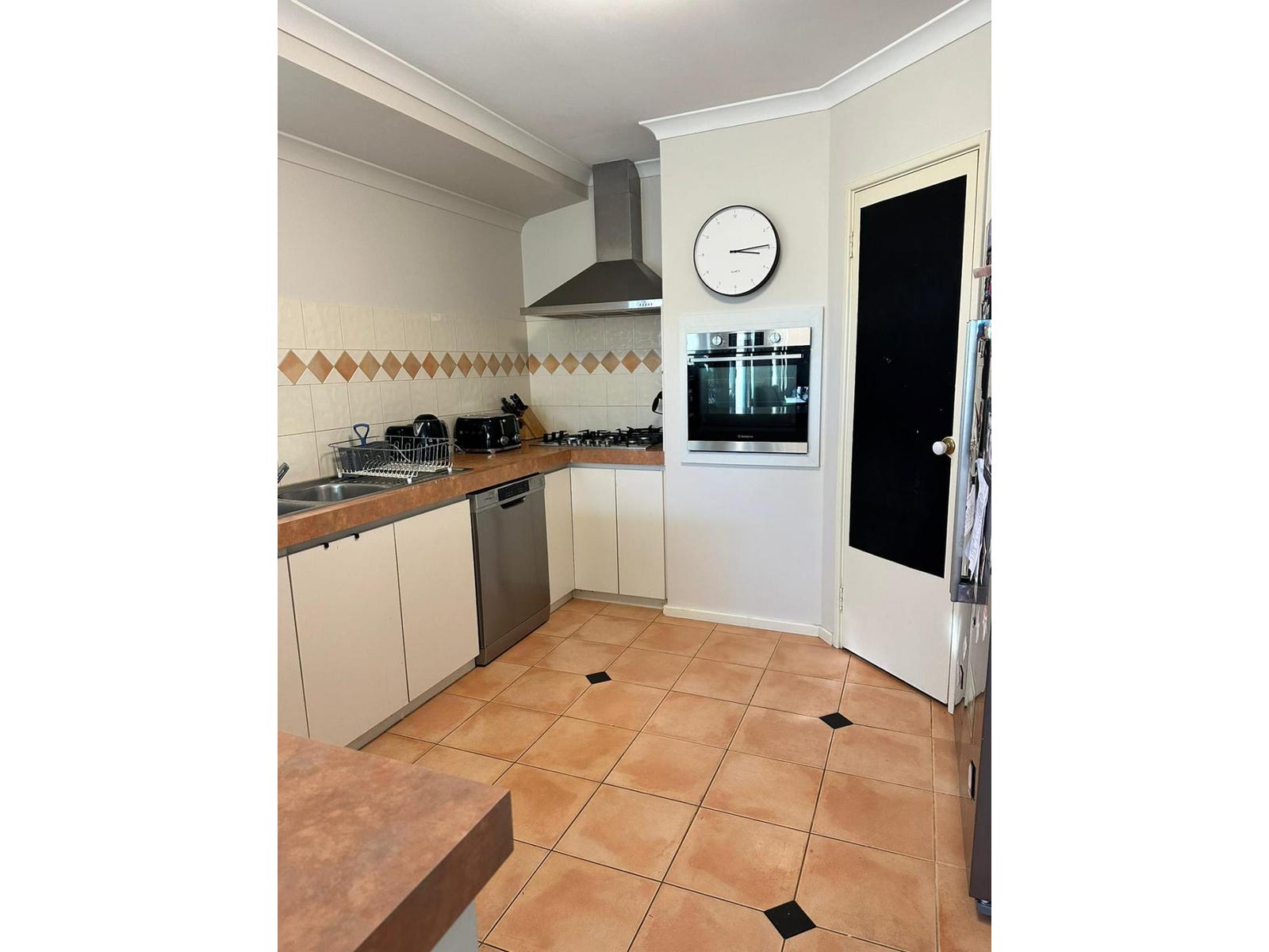 Private Rental in Gwelup, WA 6018