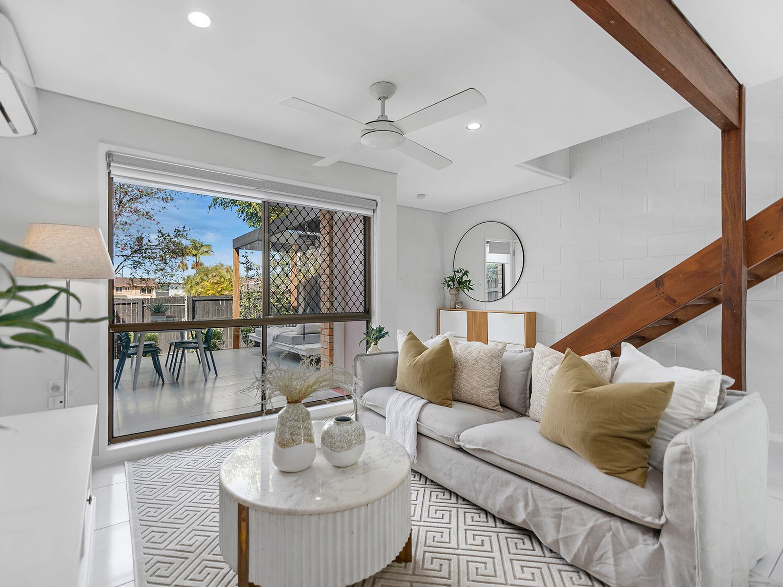Sale Property - Daisy Hill, Qld 4127