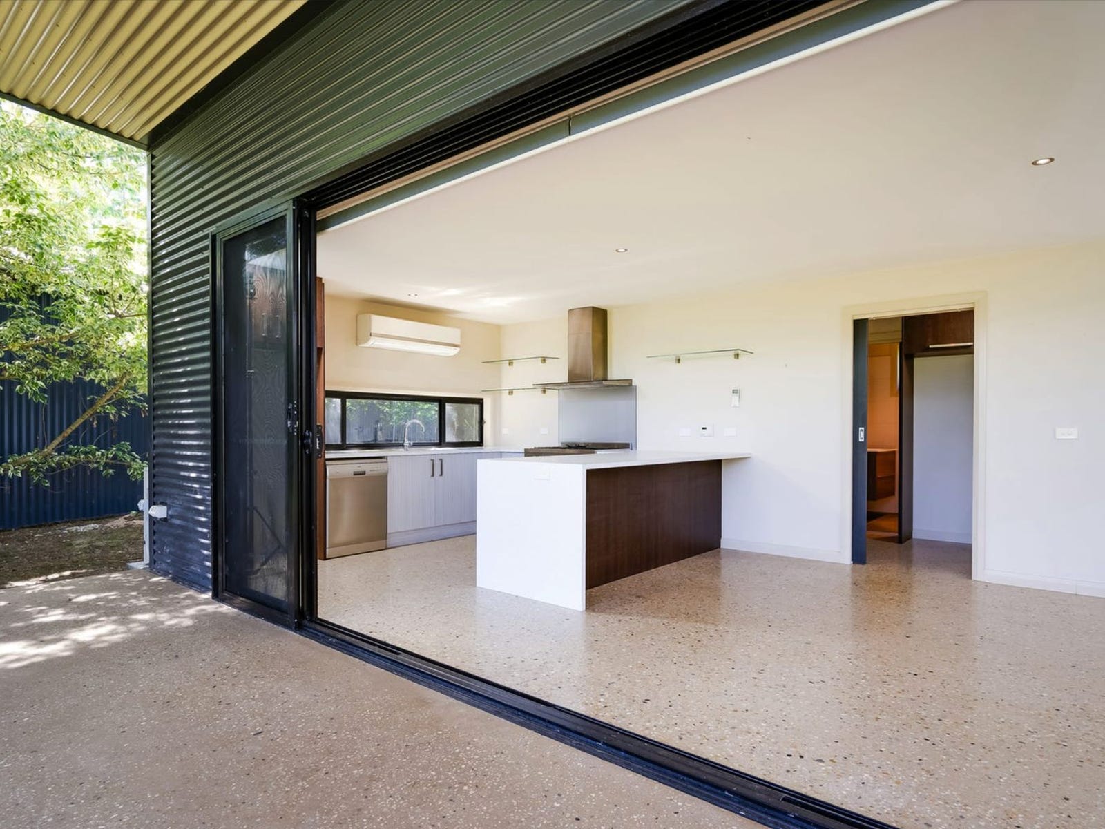 Property for Rent: Corryong, Vic 3707