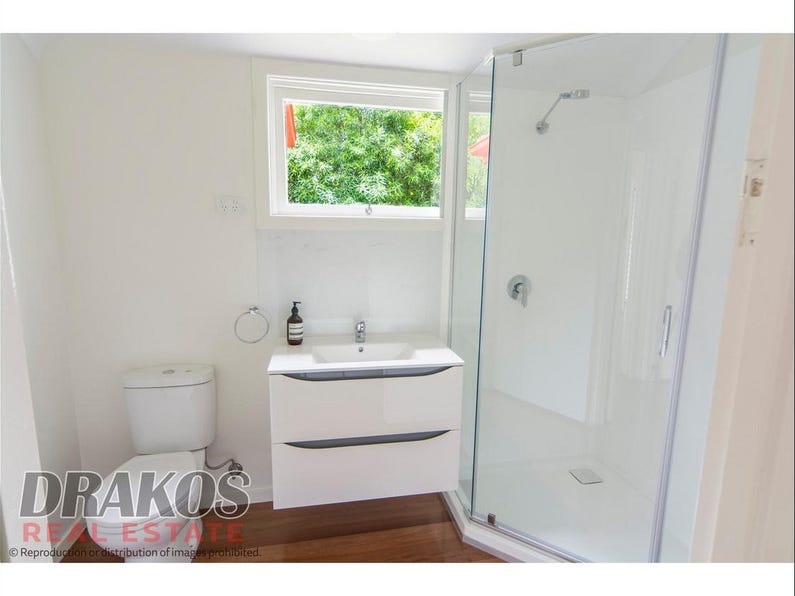 Private Rental in St Lucia, Qld 4067